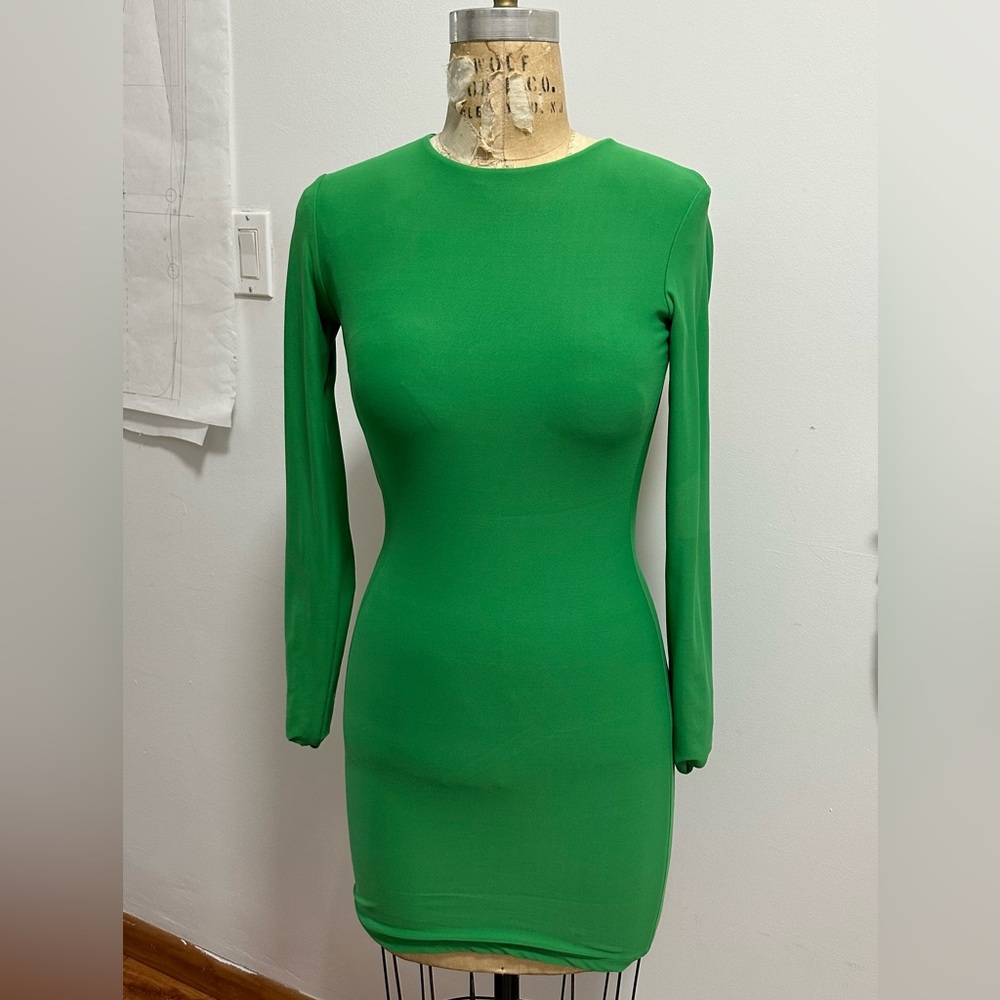 ALIX NYC Vibrant Green Long Sleeve Dress